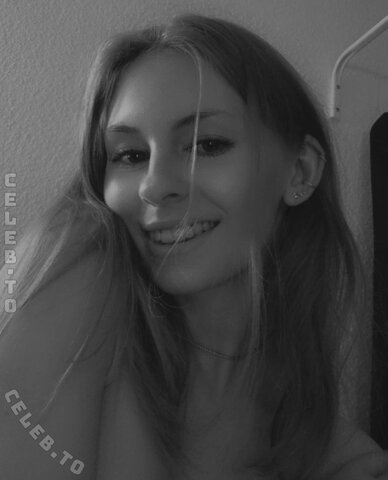 Goddess Norina nude photo 11