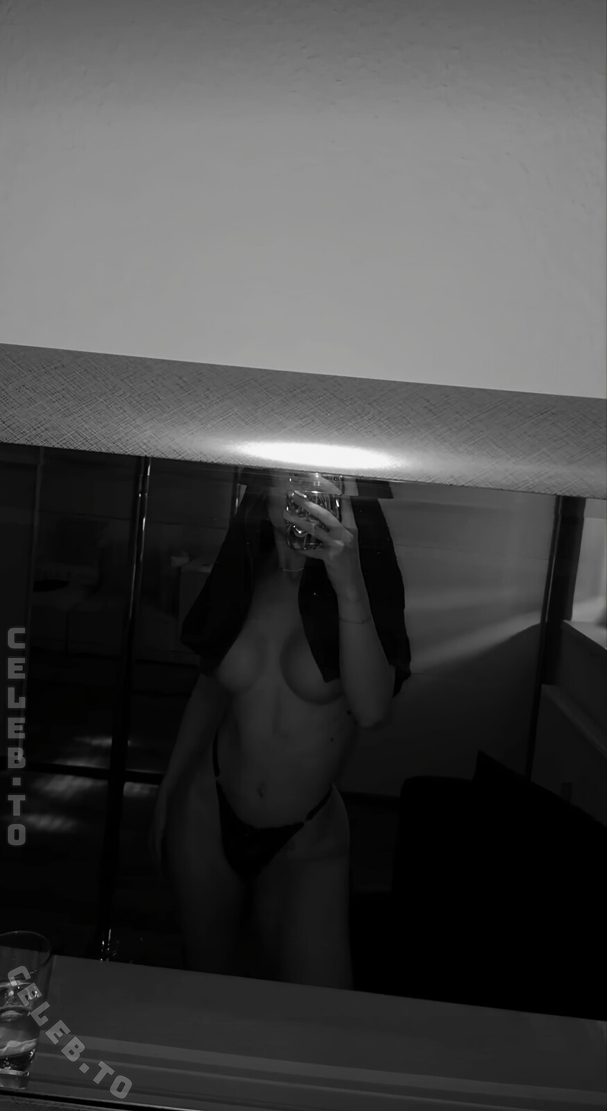 Goddess Norina nude photo 1