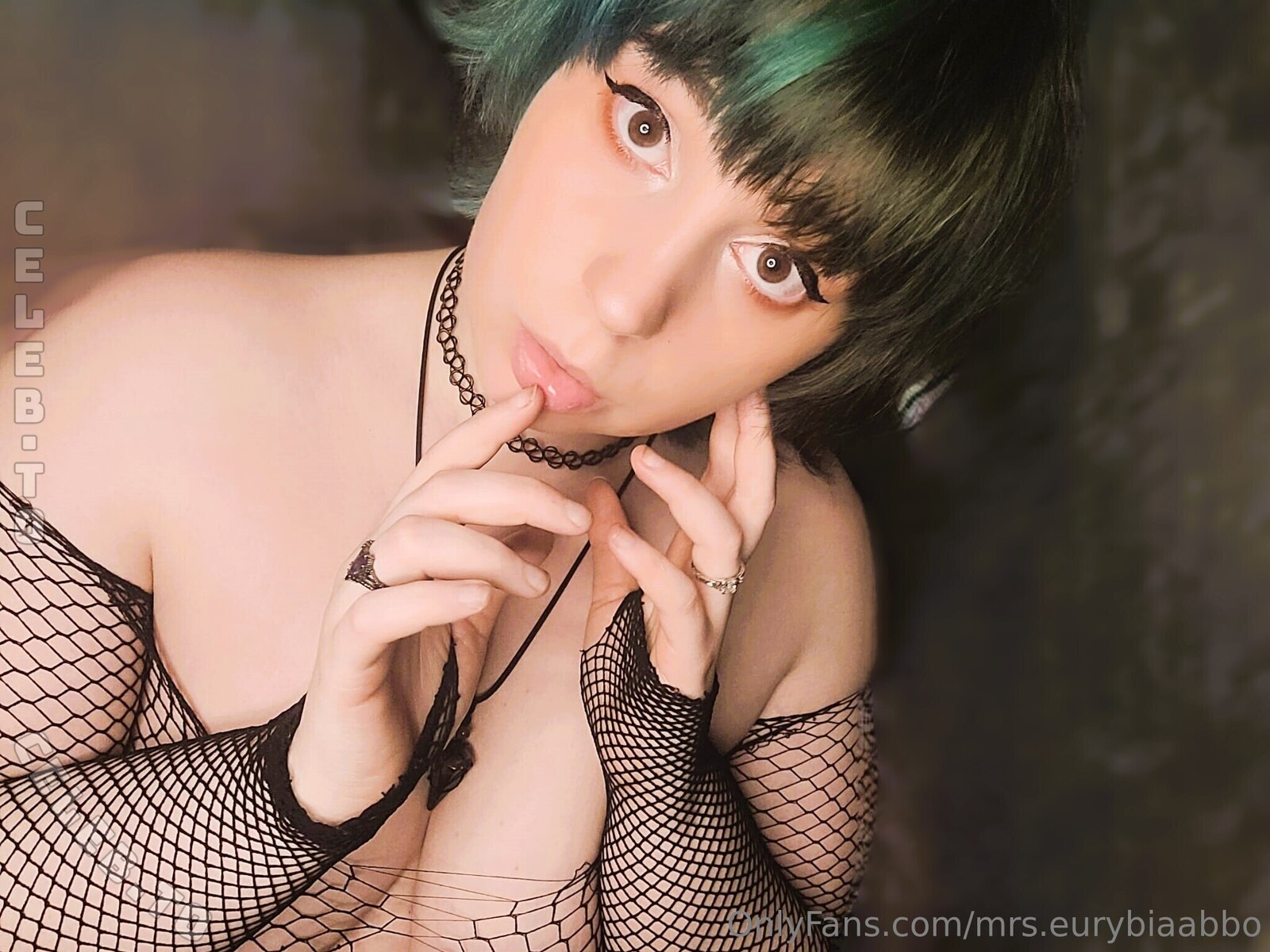 Goddess Victoria nude photo 8