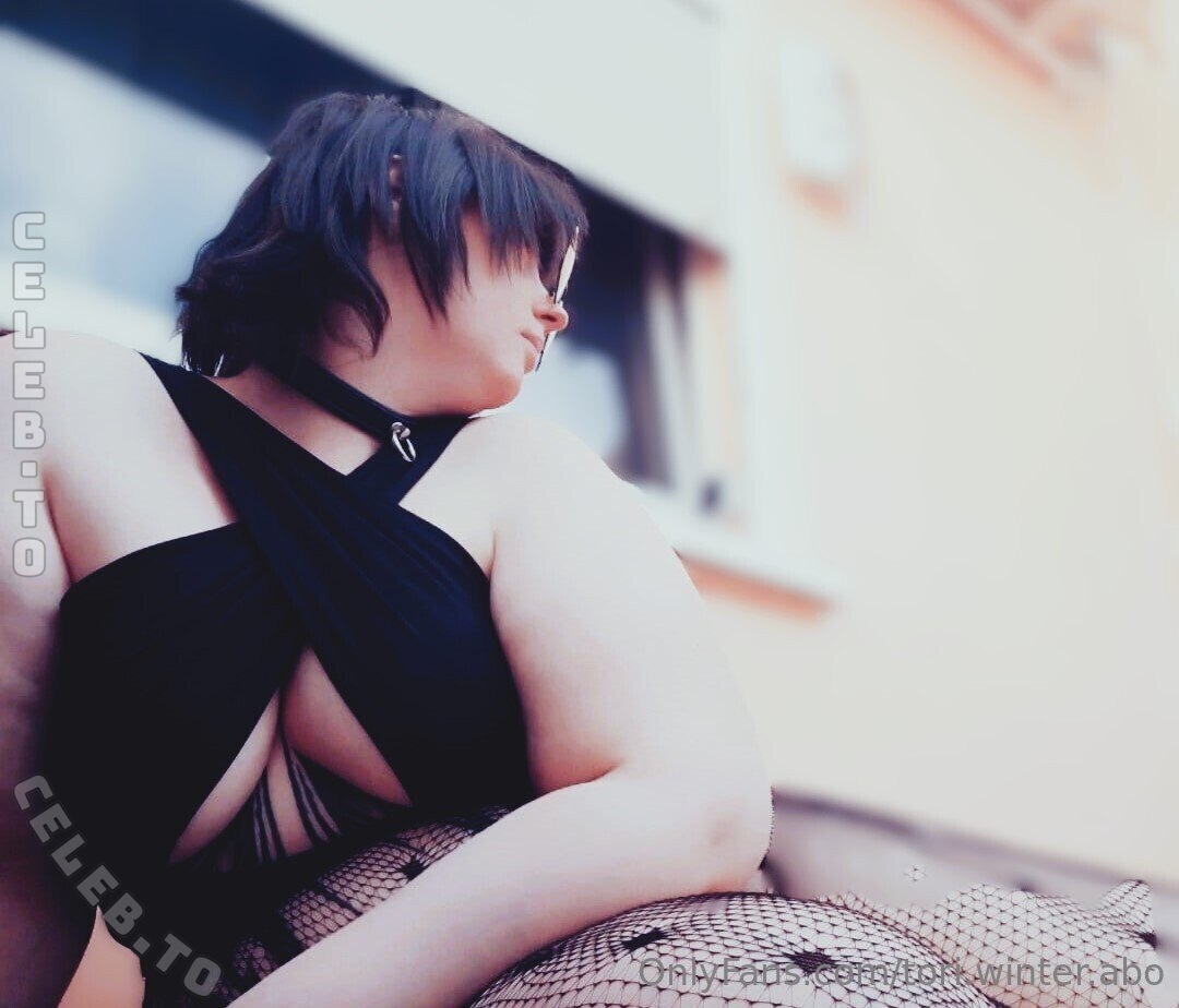 Goddess Victoria nude photo 7