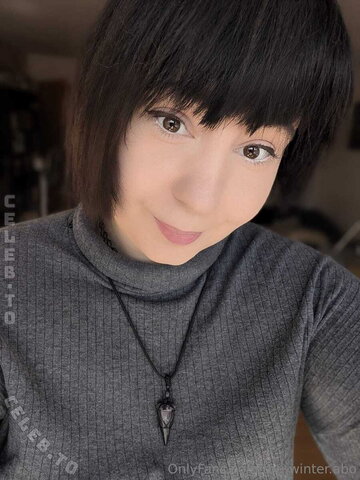 Goddess Victoria Hot (7 photos)