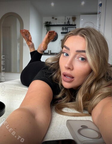 goddesshollyjones nude photo 77