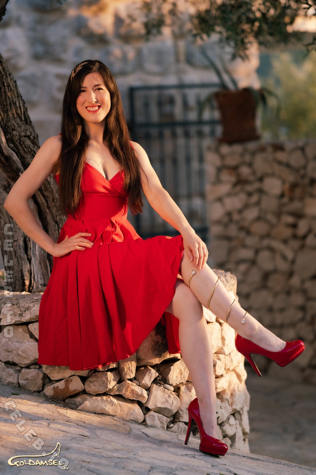 Goldamsel nude photo 13
