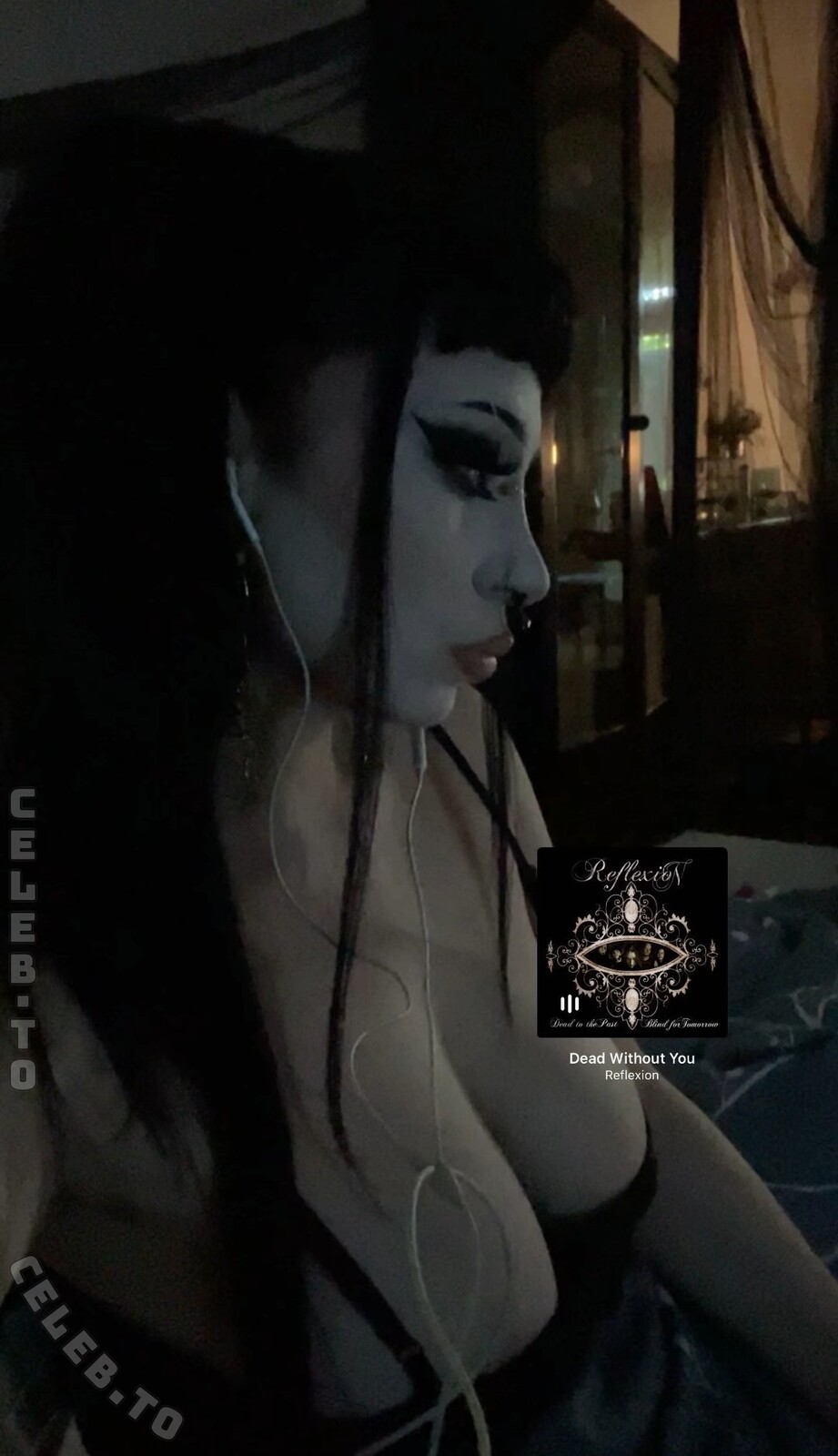 Gothminze nude photo 2