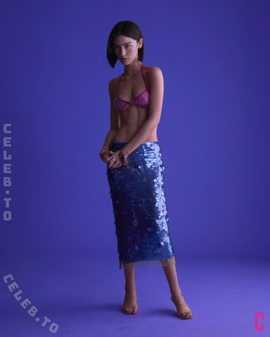 Gracie Abrams nude photo 12