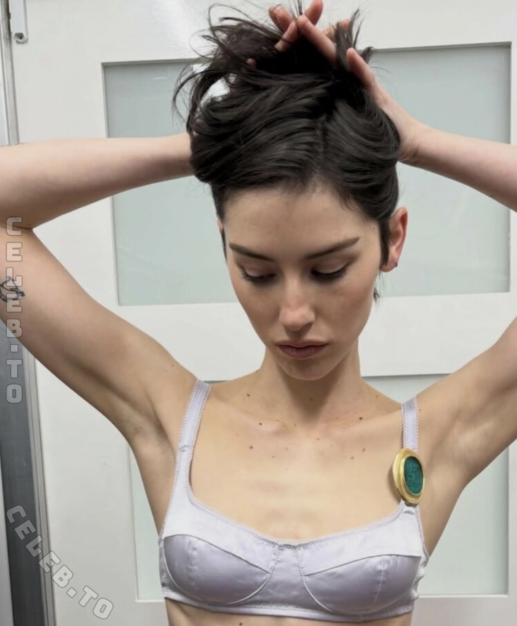 Gracie Abrams nude photo 1