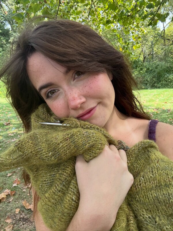 graecie nude photo 2