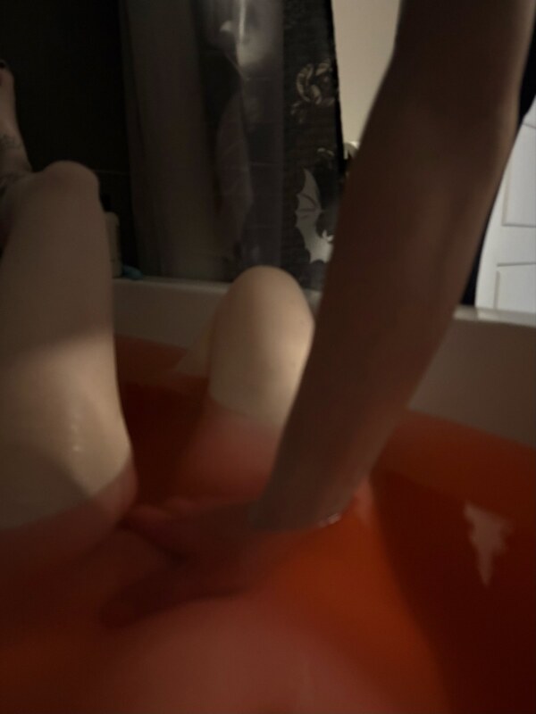 graveslvtt nude photo 2