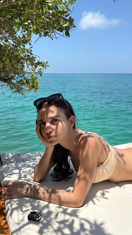 Greta Antoine nude photo 3
