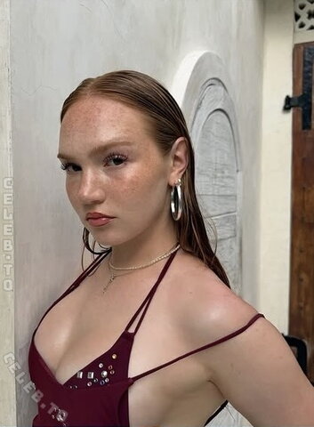 Greta Charlotte nude photo 3