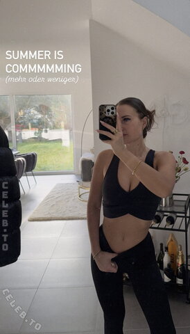 Gretalck nude photo 4