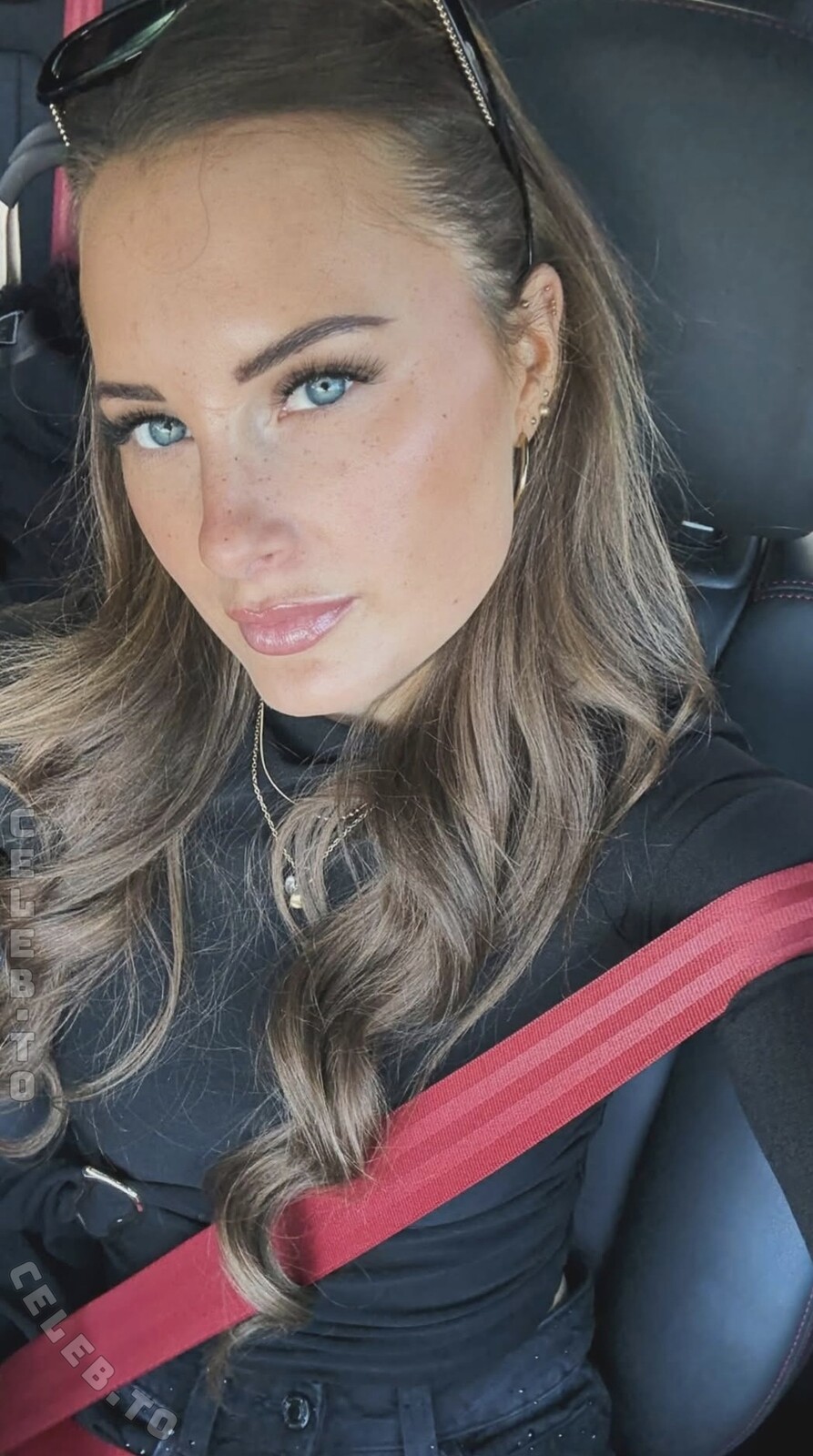 Gretalck nude photo 3