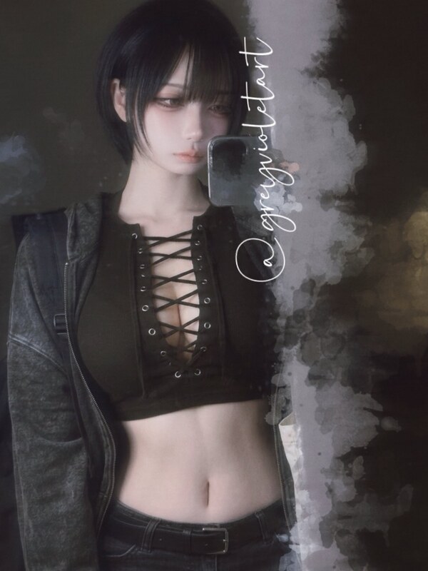 GreyVioletArt nude photo 3