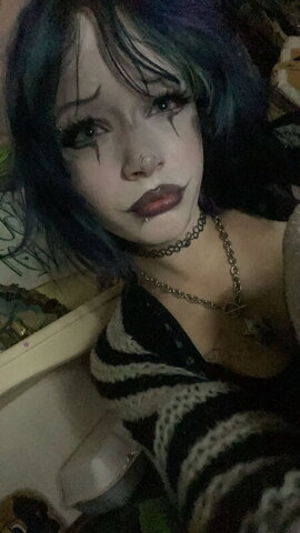 grrrlcr33p nude photo 11