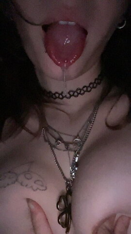 grrrlcr33p nude photo 8