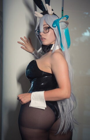 Gumbun nude photo 1