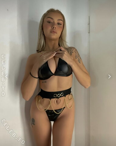 Gwendolynceline nude photo 8