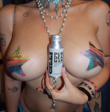 h3ms13y nude photo 2