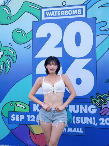 Ha Ji Won nude photo 11