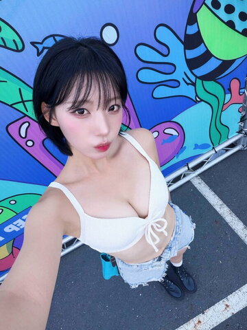 Ha Ji Won nude photo 6