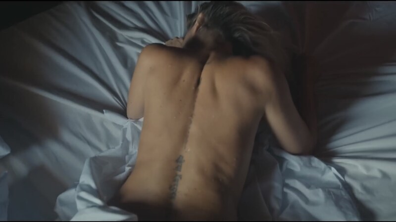 Hadise nude photo 5