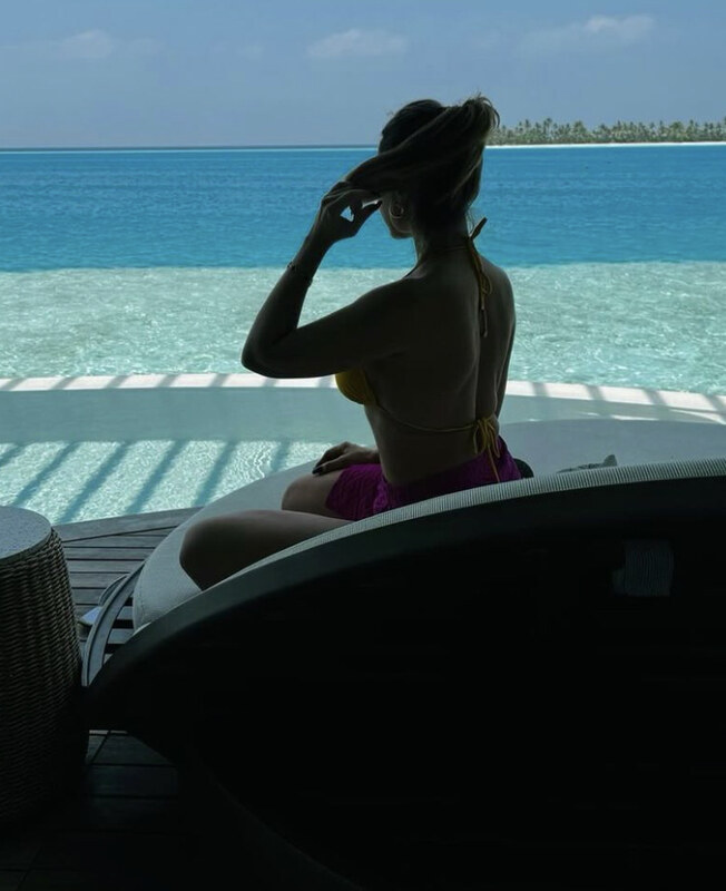 Hadise nude photo 38