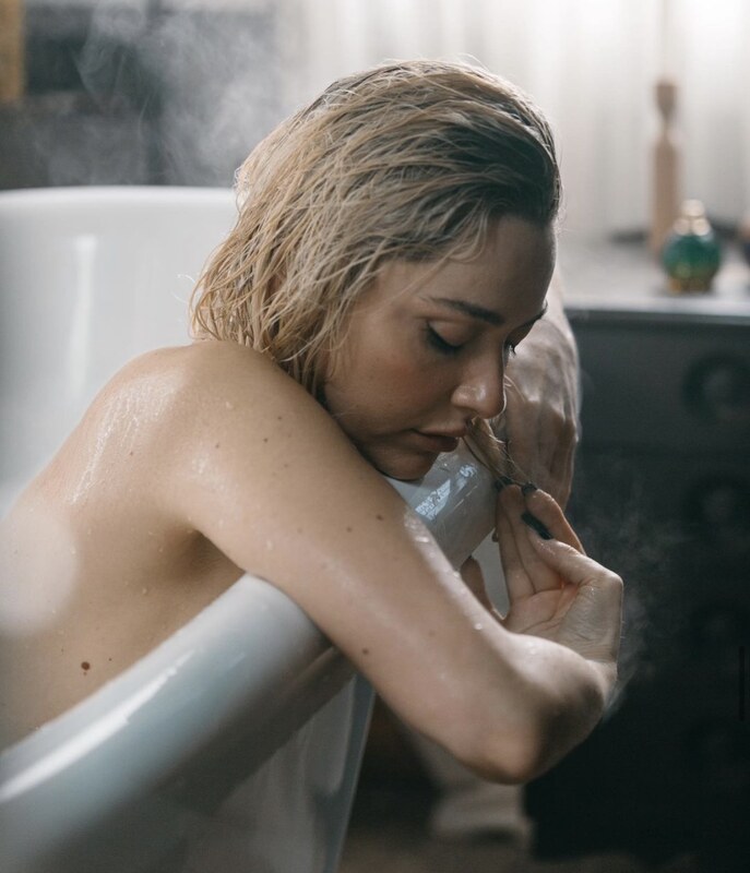 Hadise nude photo 3