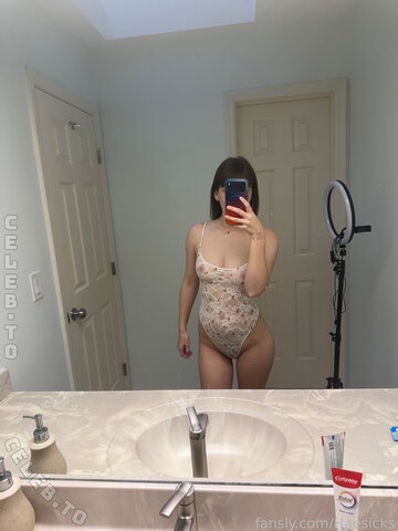 Haesicks nude photo 250