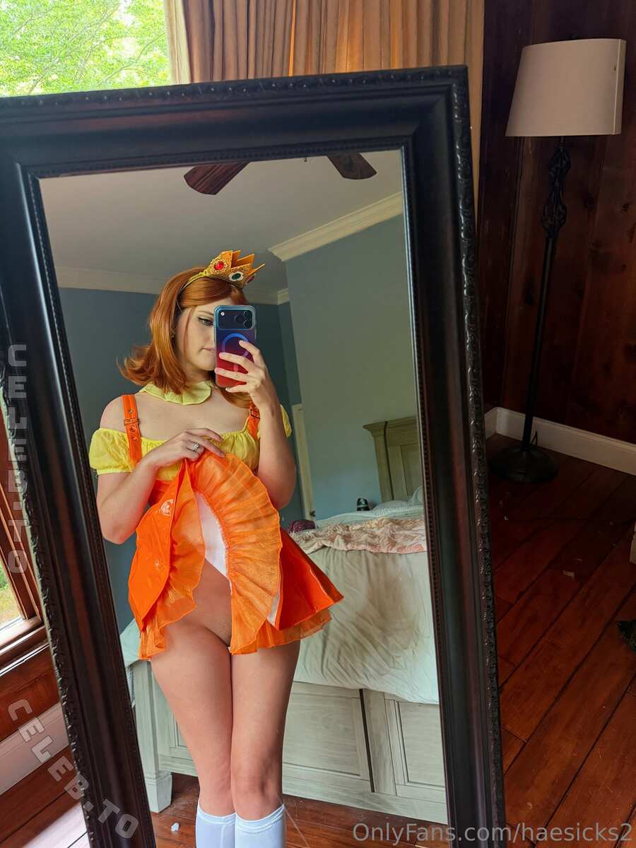 Haesicks nude photo 10