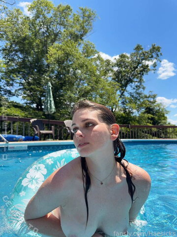 Haesicks nude photo 23