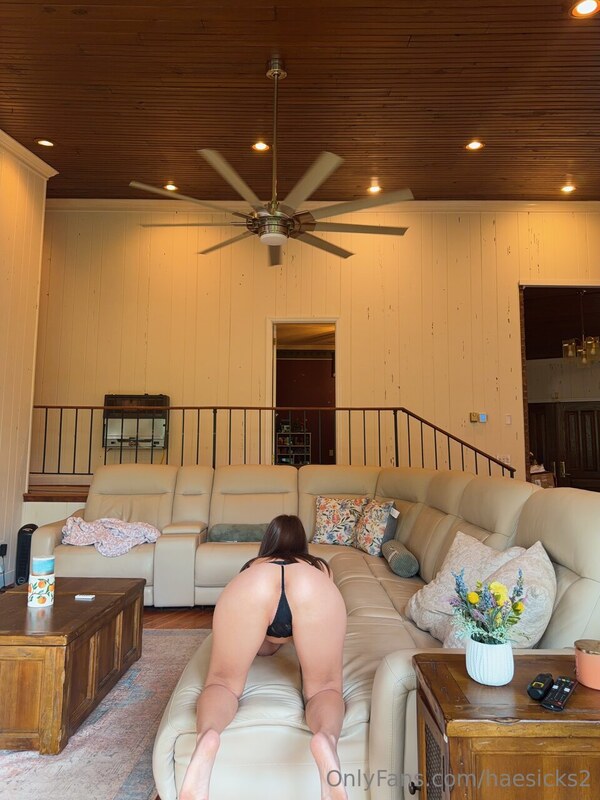 Haesicks nude photo 9