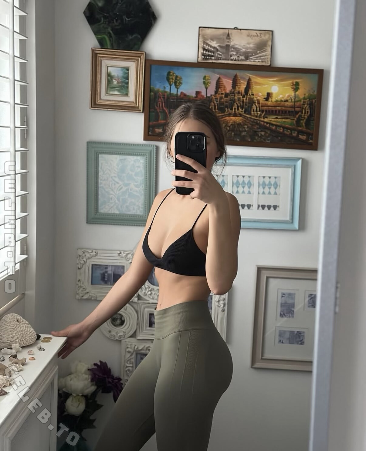 Haidainlume nude photo 2