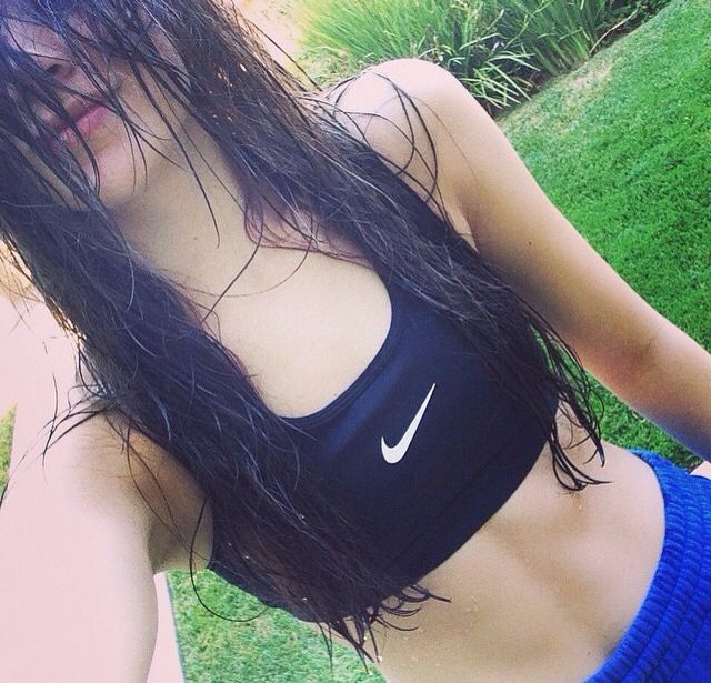 Hailee Steinfeld nude photo 30