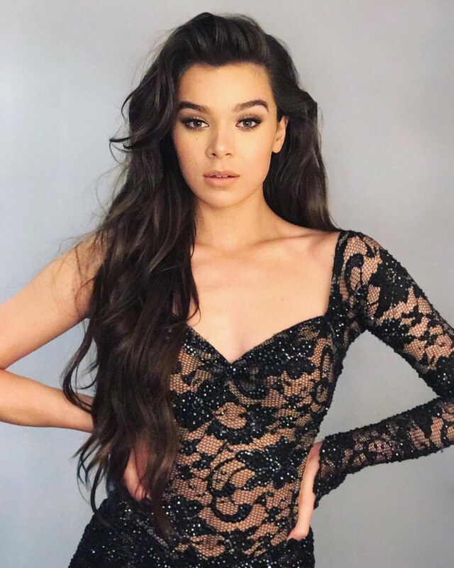 Hailee Steinfeld nude photo 4