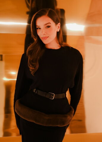 Hailee Steinfeld photo 4