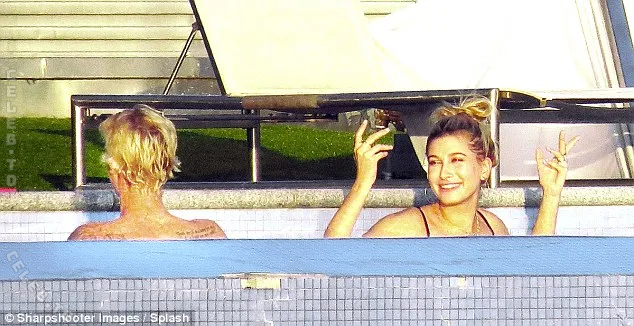 Hailey Bieber nude photo 6