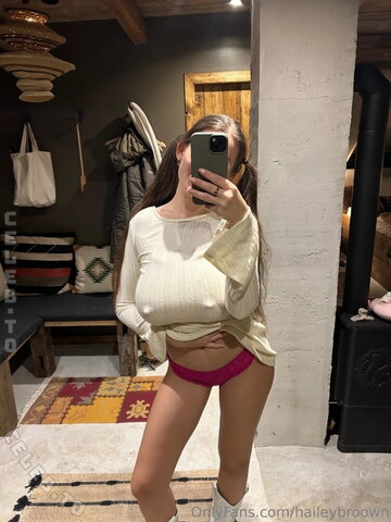 Hailey Brown nude photo 16