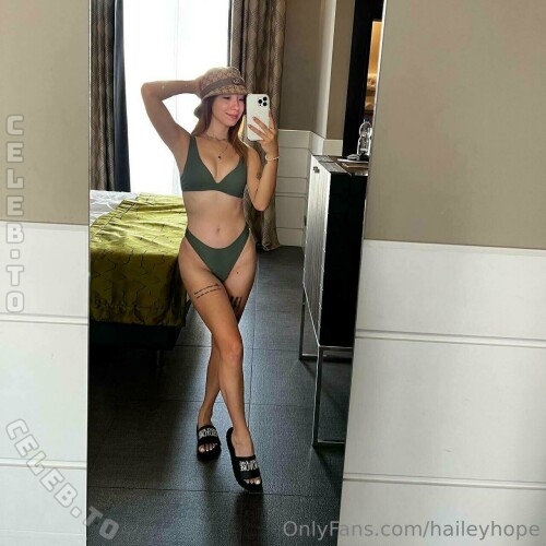 Hailey HopeX nude photo 15