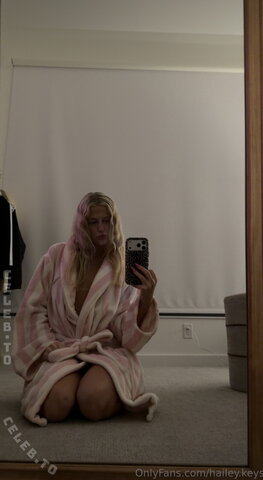 Hailey Keys nude photo 11