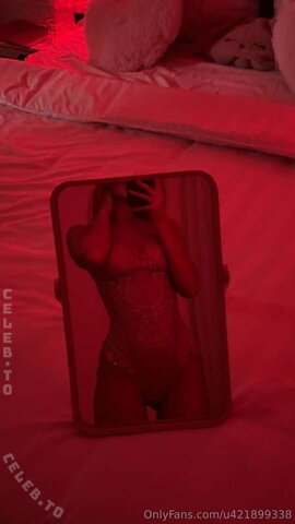 Hailey Wagner nude photo 40