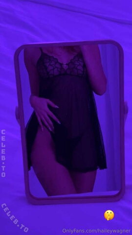 Hailey Wagner nude photo 37