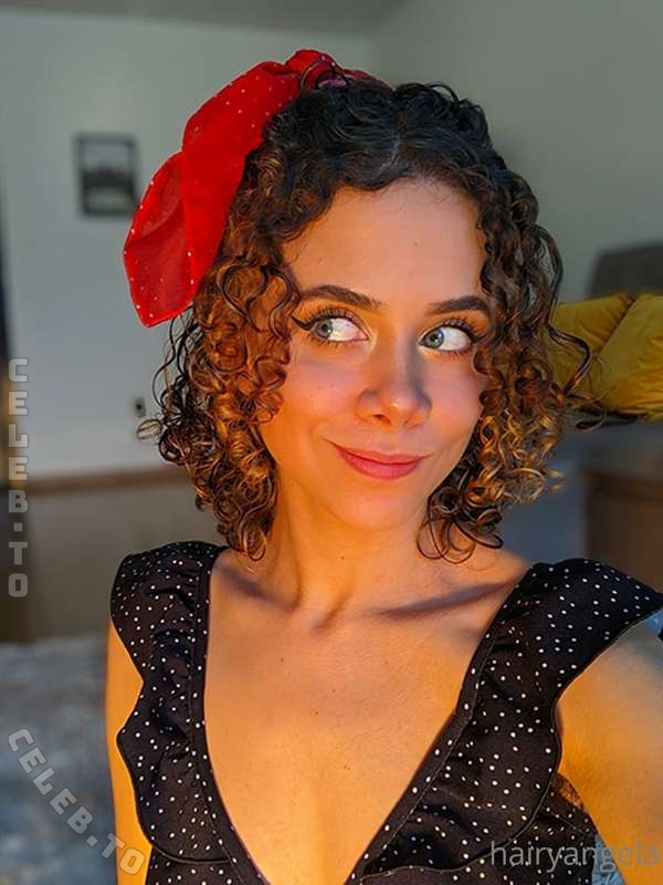 hairyangela nude photo 18