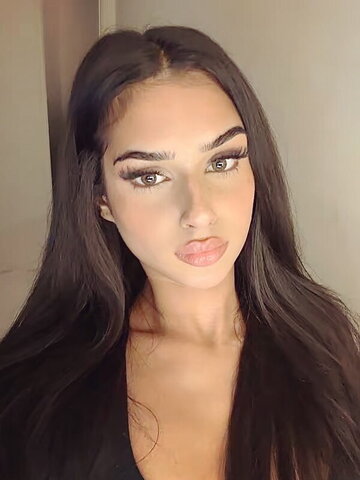 Haleemuh.h nude photo 11