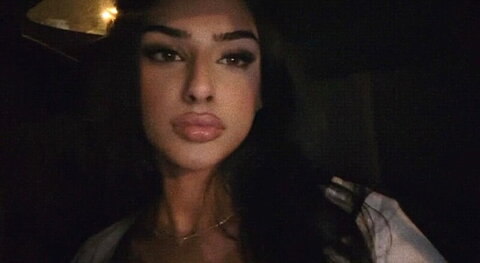 Haleemuh.h nude photo 10