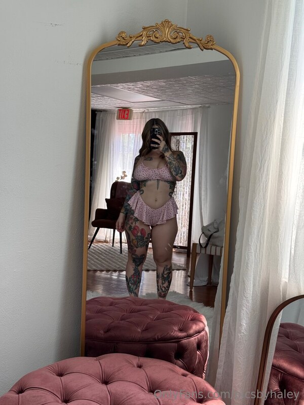 Haleylale nude photo 9