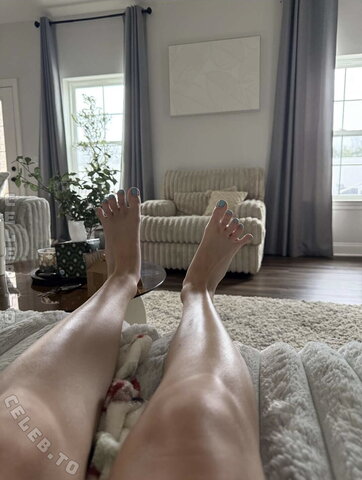 Haliey Welch nude photo 8