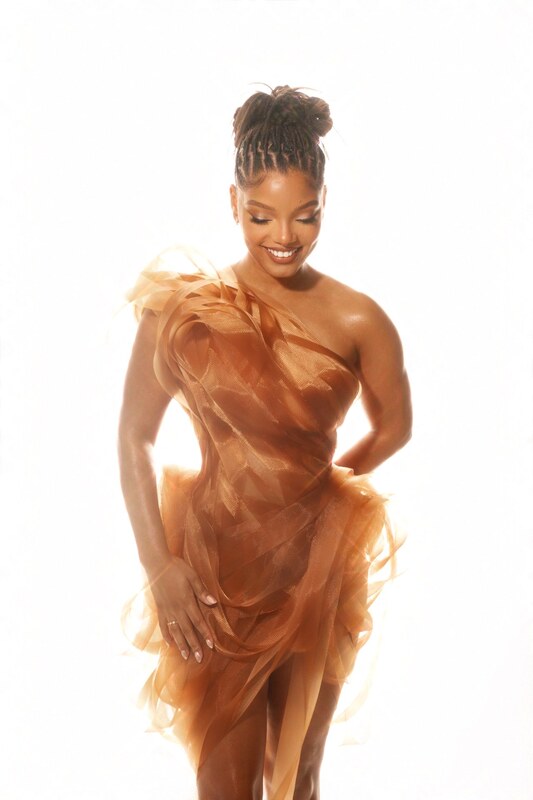 Halle Bailey nude photo 8