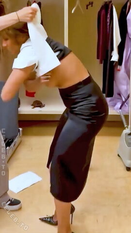Halle Berry nude