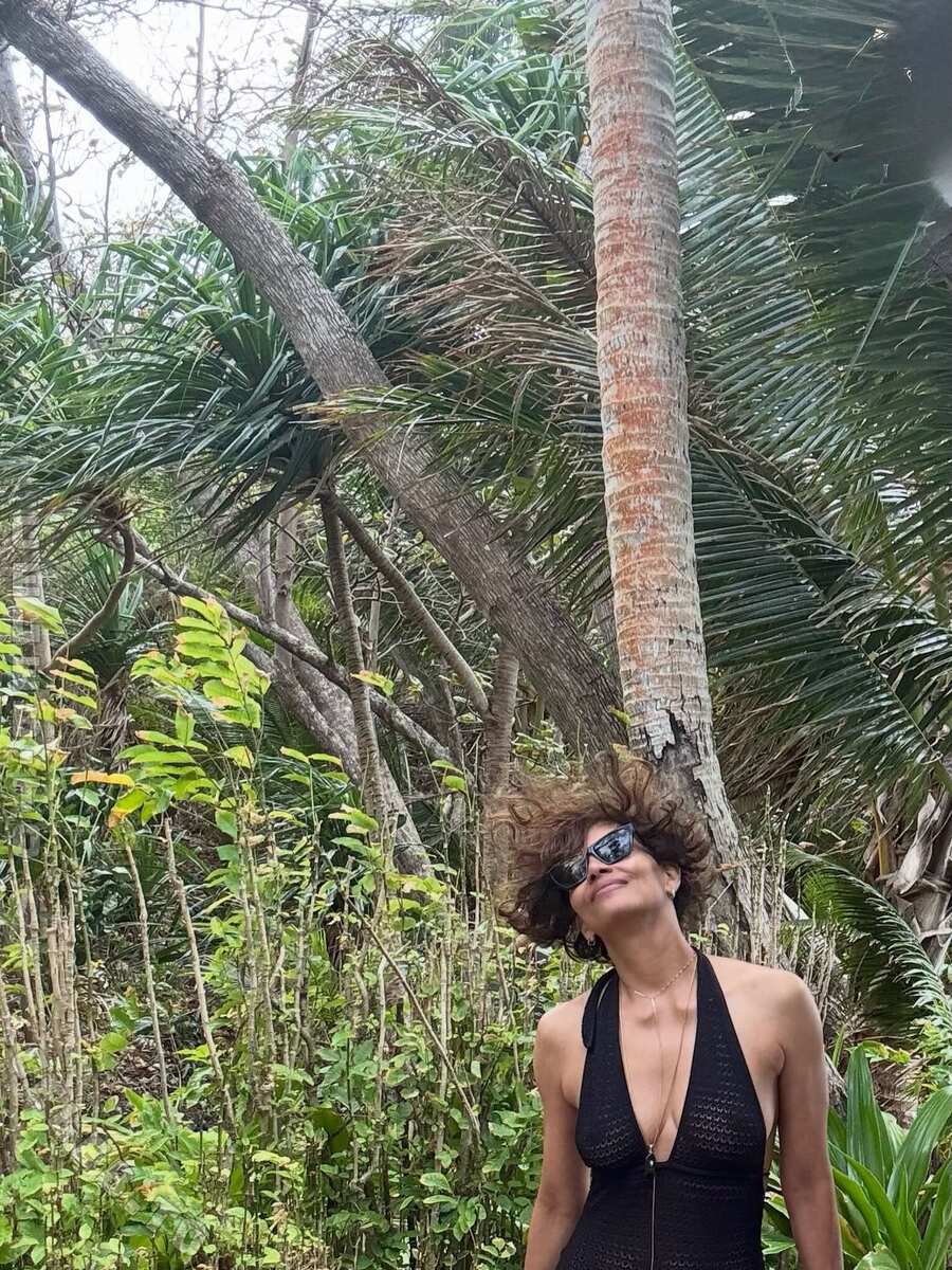 Halle Berry nude photo 3