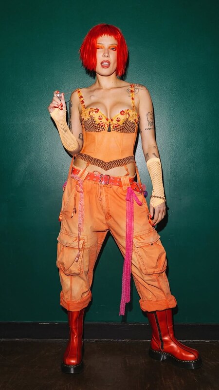 Halsey nude photo 4